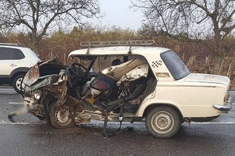 Выехал на встречку и спровоцировал тройное ДТП: авария на трассе Хынчешты-Кишинев
