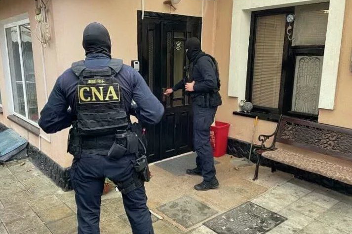 Поддельные сертификаты COVID-19: проходят обыски на Рышкановке и в Ставченах