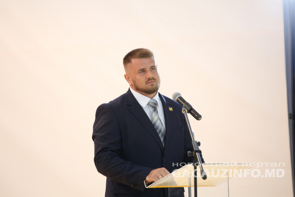 «За вами следят жители Гагаузии и все, кто за границей». О чем попросил депутатов Александр Романов