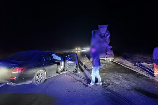 ДТП на дороге Комрат-Кишинев: Mercedes врезался в автобетономешалку