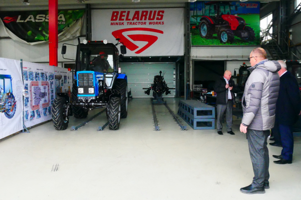 Сборку тракторов марки Belarus уже начали в Комрате