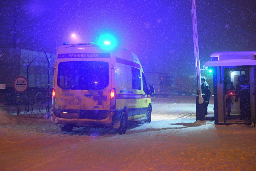 Число жертв взрыва на шахте в России возросло до 52