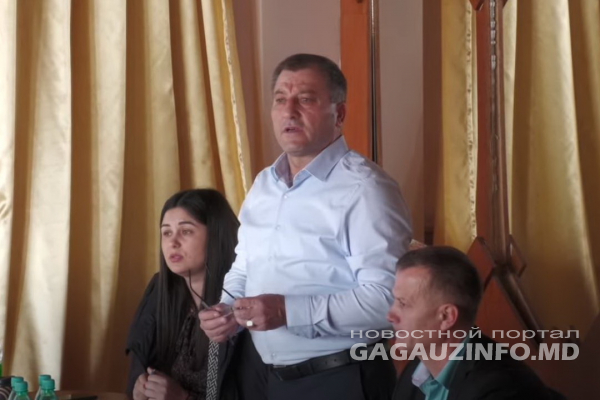 Мунсоветники Комрата попытались отправить в отставку председателя