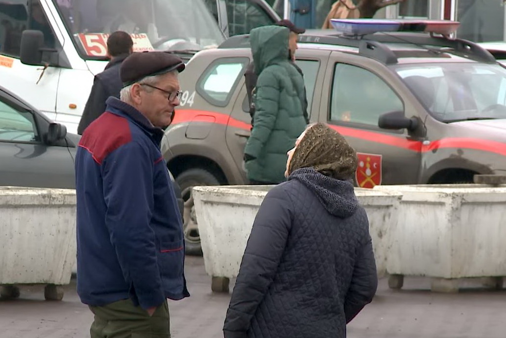 «Нас насилуют, а мы молчим»: жители Гагаузии комментируют рост зарплат членов Конституционного суда