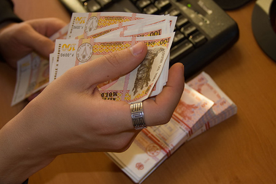 В 2022 году в Молдове вырастет средняя зарплата по экономике