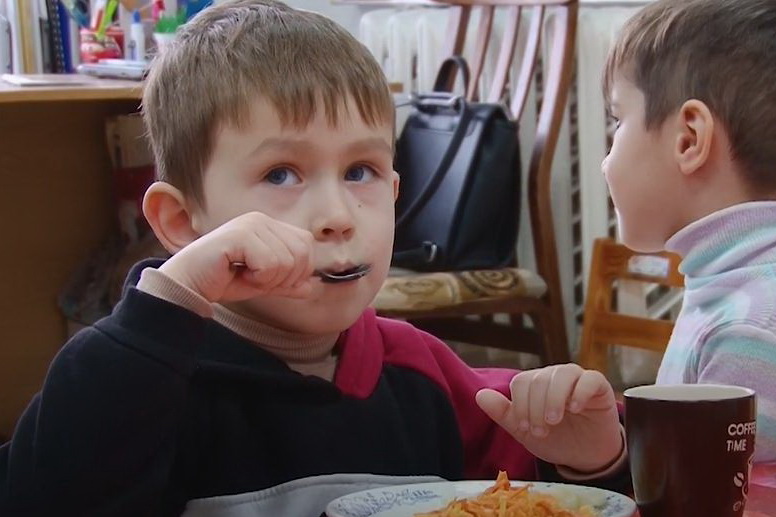 Полезно, но не вкусно. В Гагаузии малыши не оценили европейское меню