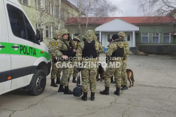 «Заминированные» здания в Баурчи: первые кадры с места происшествия
