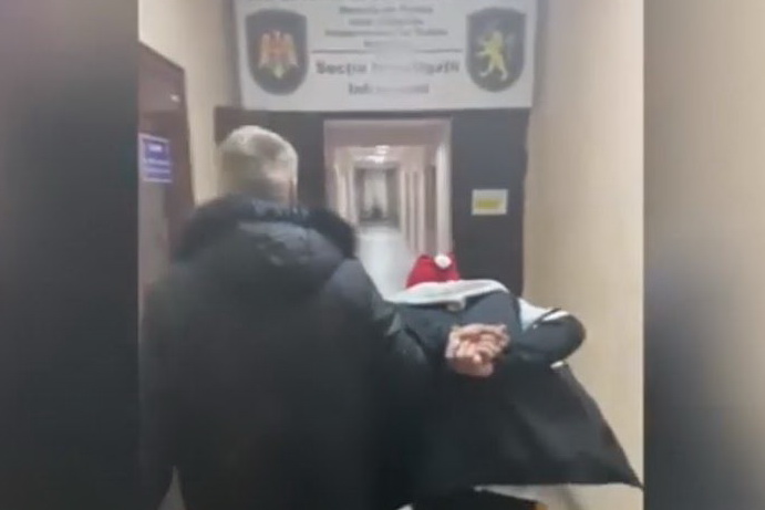 Взламывал двери и окна: подростка из Гагаузии подозревают в серии краж в Кишиневе