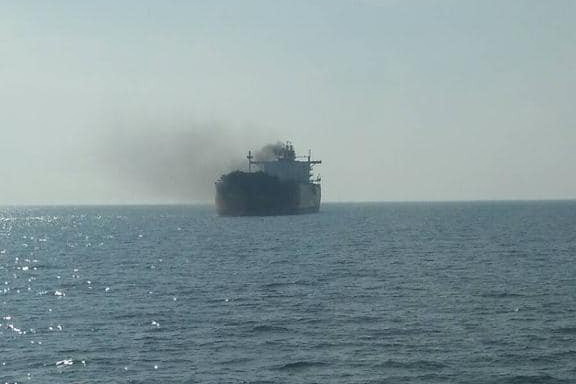 В Черном море снаряд поразил корабль под флагом Молдовы