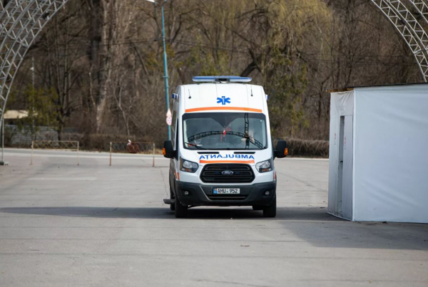 Беженка из Украины скончалась на КПП в Паланке