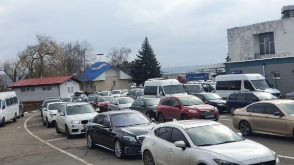 За последние 12 часов в Молдову въехало более 10 000 украинцев