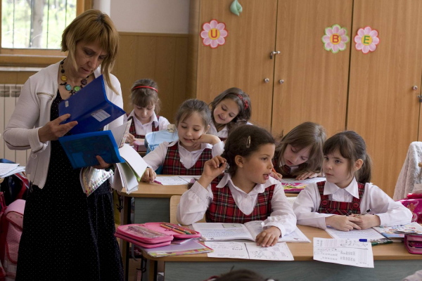 В Молдове повысили ежегодные денежные компенсации педагогам