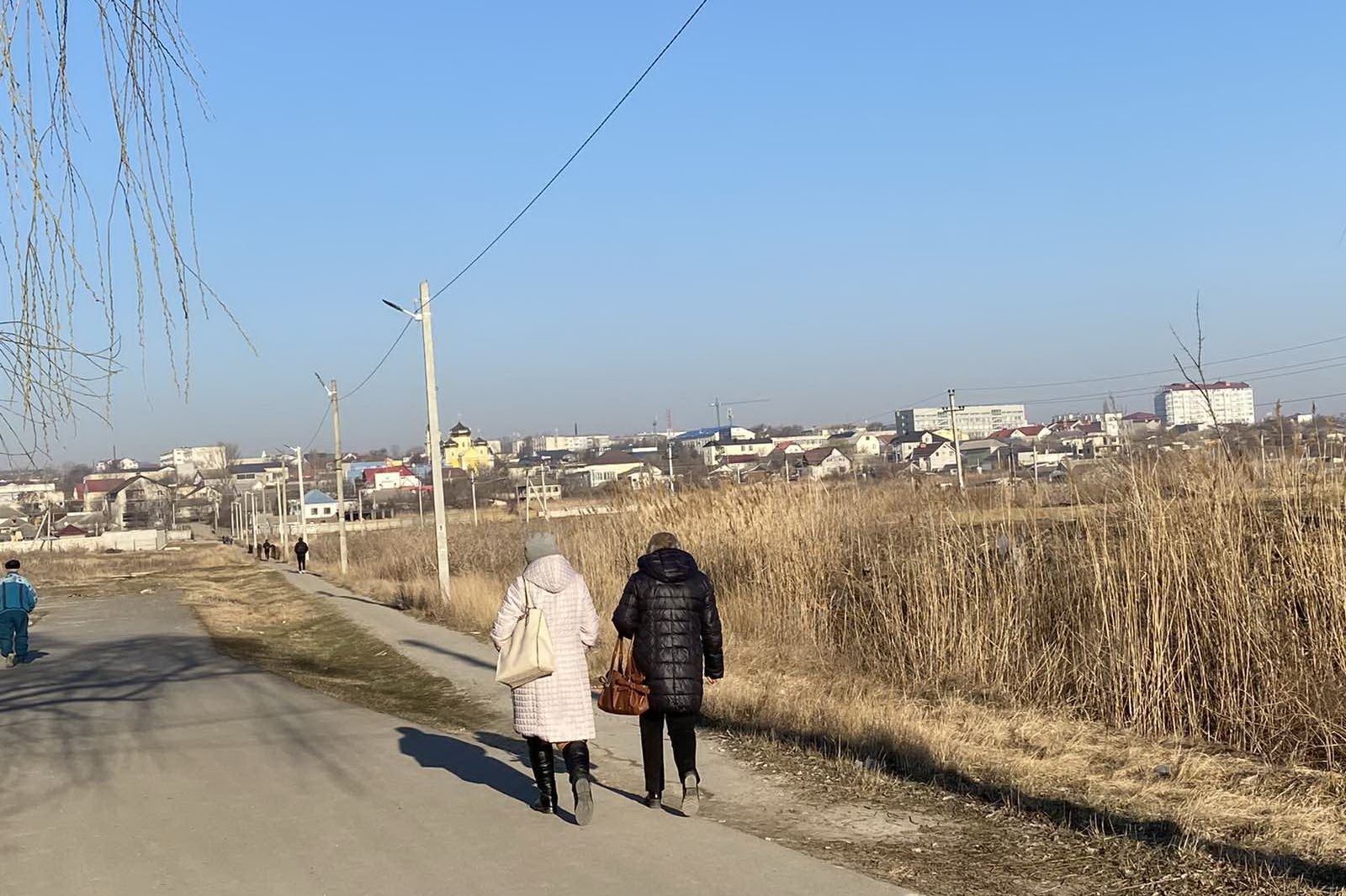 «Архиневыгодно». В Комрате микрорайон остался без общественного транспорта