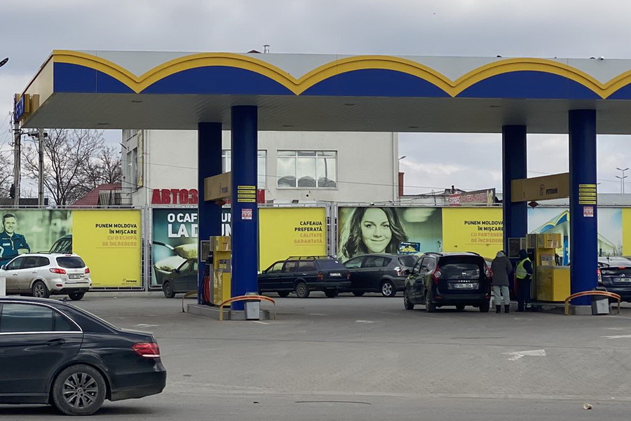 Падение цен продолжается. НАРЭ озвучило новую стоимость бензина и дизеля