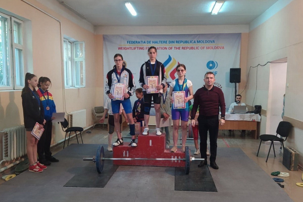 Тяжелоатлеты из Гагаузии завоевали призовые места на чемпионате Молдовы