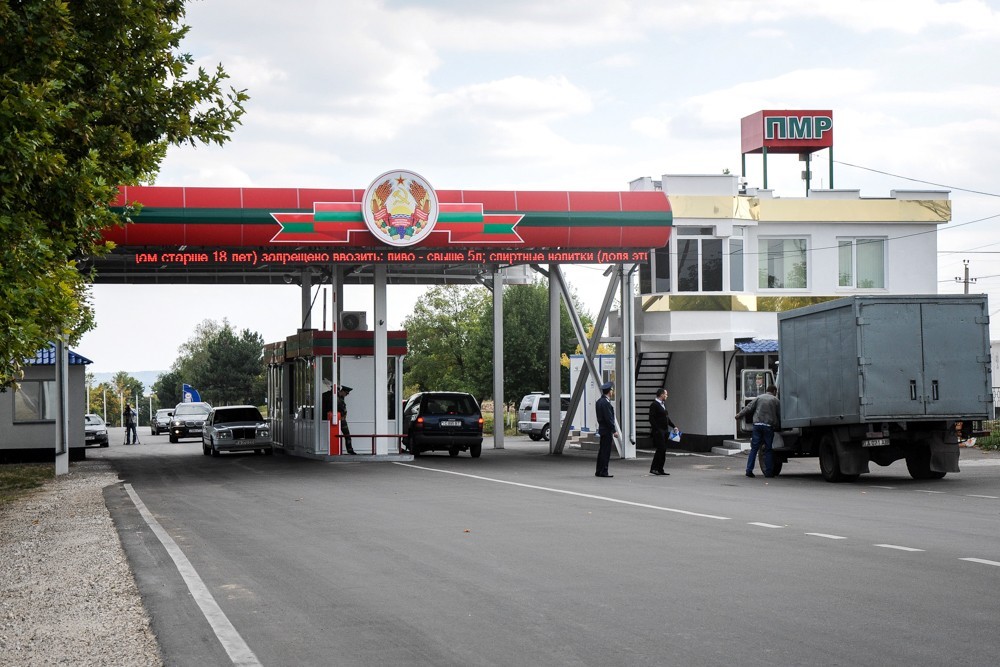 На въезде в города Приднестровья установят блокпосты