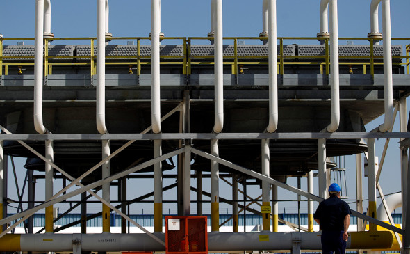 «Газпром» приостановил поставки газа в Польшу и Болгарию
