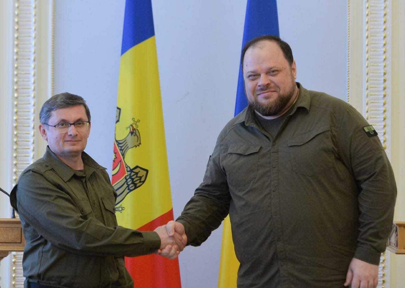 Гросу: Молдова готова направить в Украину саперов