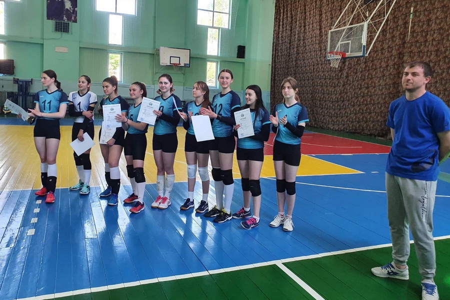 Волейбольная команда из Гагаузии завоевала серебро чемпионата Молдовы