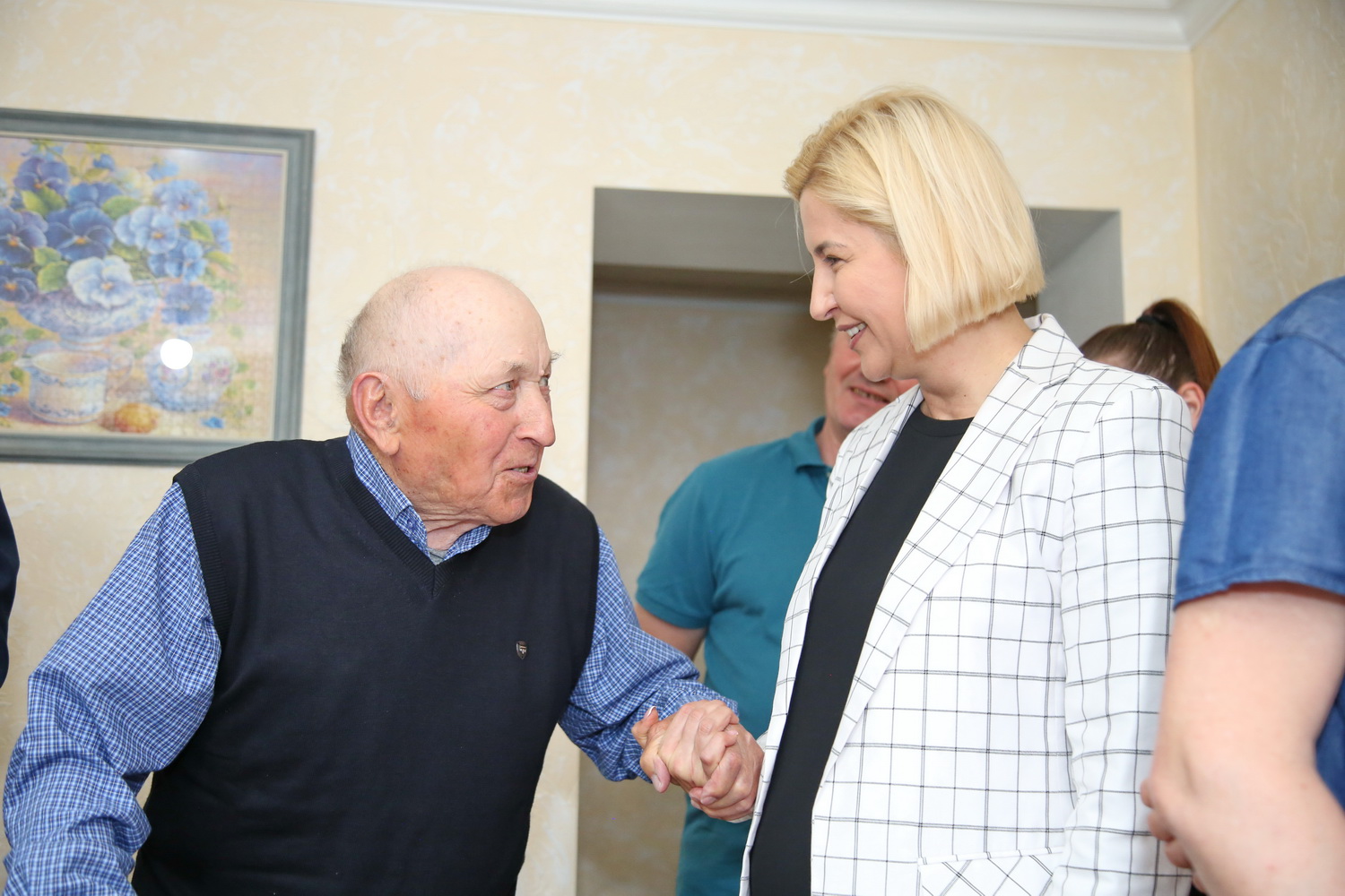 Храмовый праздник в Баурчи: башкан Гагаузии навестила 95-летнего жителя села