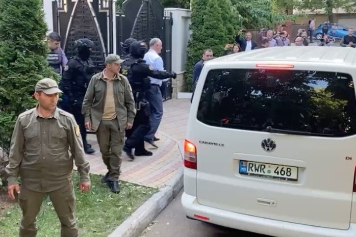 «В Молдове устанавливают диктаторский режим»: В НСГ критикуют арест Додона