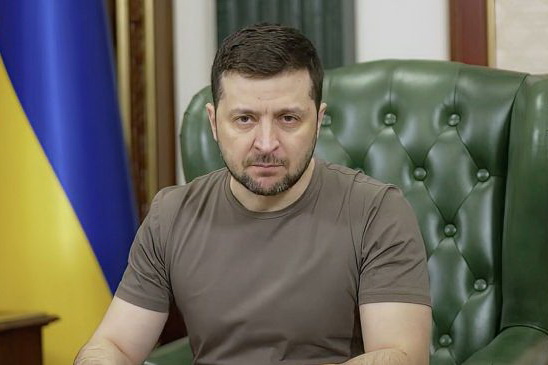 Зеленский: Украина ежедневно теряет 60-100 военных убитыми