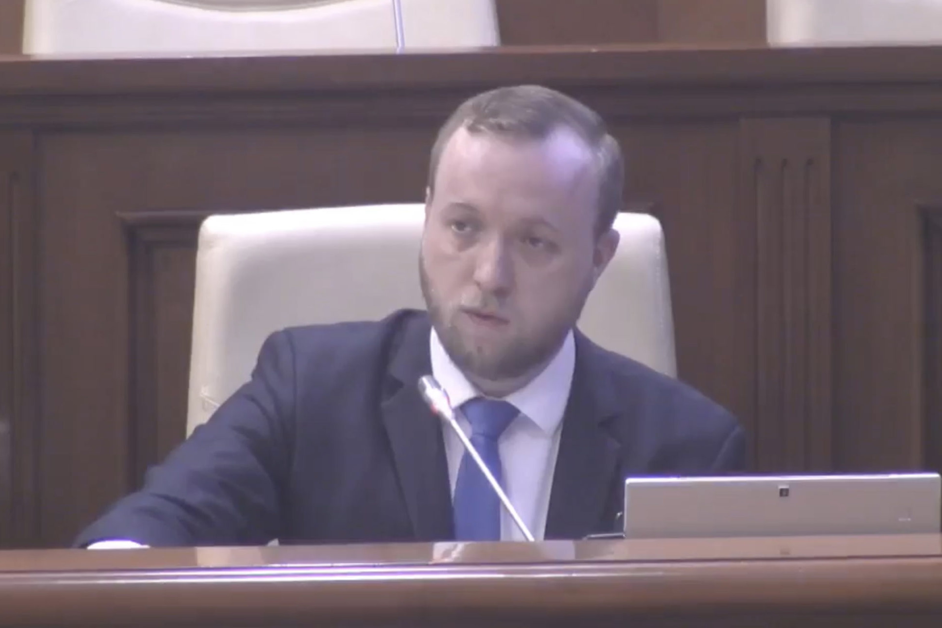 «Руководству службы не запрещено». У нового главы СИБ — двойное гражданство