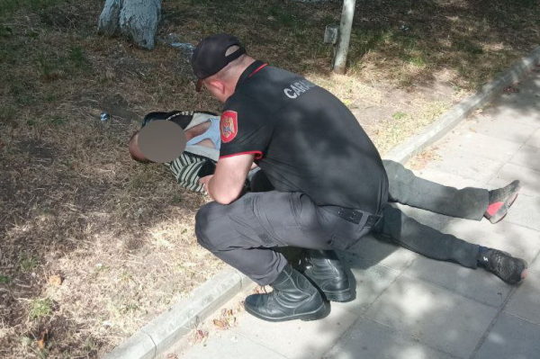Человека без сознания нашли карабинеры на одной из улиц Комрата