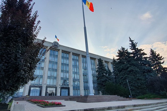 Правительство Молдовы отзывает четырёх послов