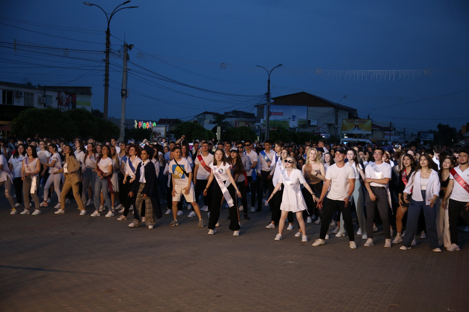 «Белая вечеринка» в Комрате: незабываемый праздник обещают выпускникам Гагаузии