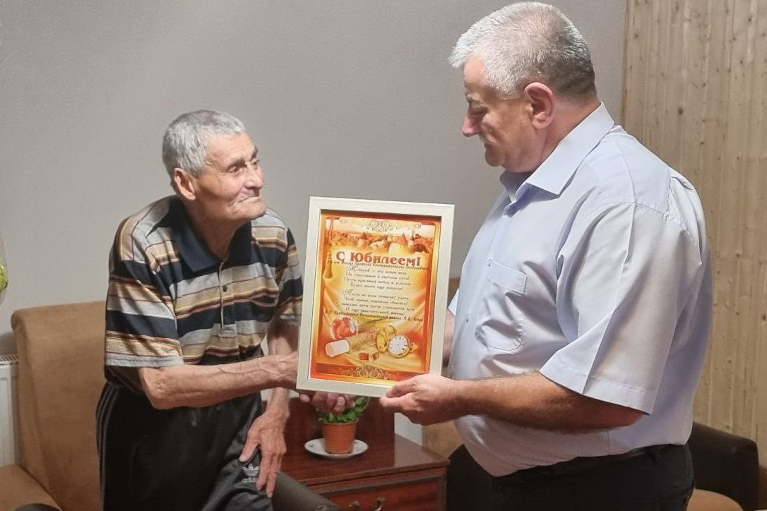 В Етулии чествовали 90-летнего жителя села. Чем известен юбиляр?
