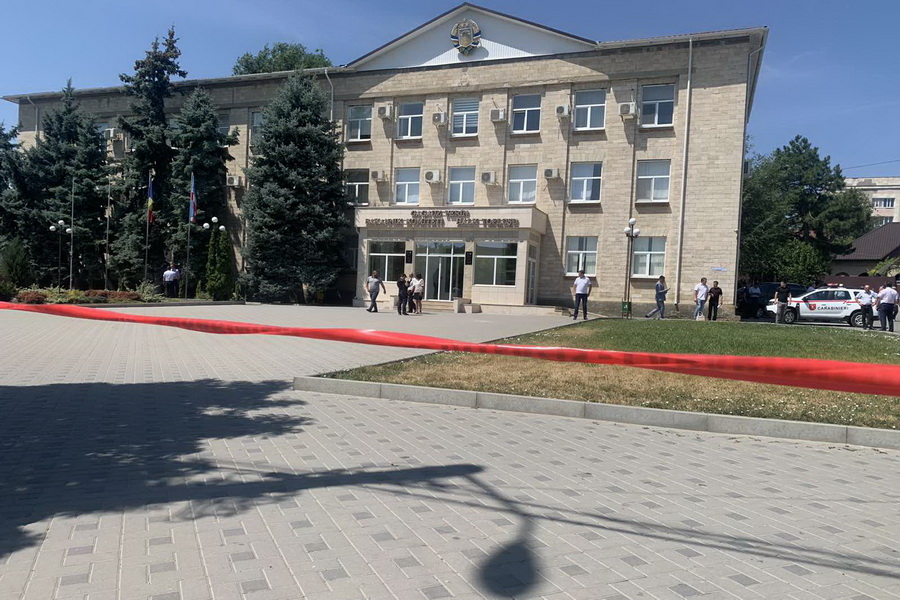 Неизвестный сообщил о «бомбе» в здании Исполкома Гагаузии; идет эвакуация