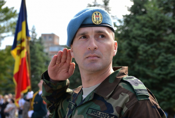 Молдова отправила военных в Косово