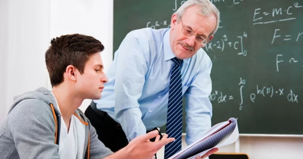 Новый учебный год может начаться при острой нехватке педагогических кадров