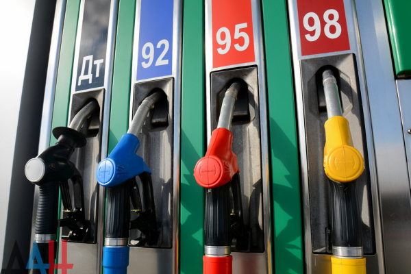 Цены на бензин и дизель в Молдове продолжают снижаться