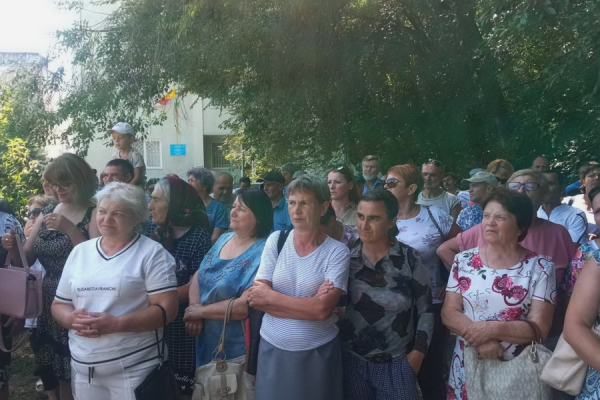 «На Новый год будем голодными»: Жители Чадыр-Лунги вышли на митинг против повышения цен