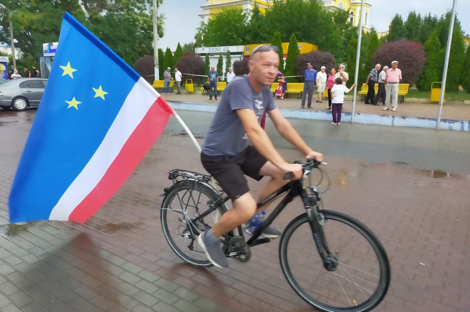 LIVE: Велопротест в Комрате
