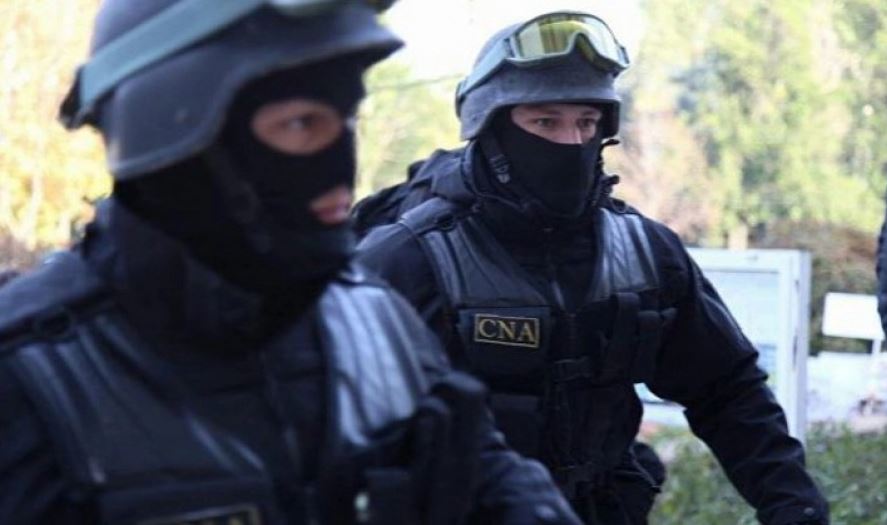 В Молдове проводят около 100 обысков по делу партии «Шор»