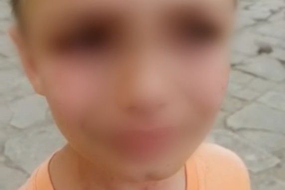 «Боюсь выходить на улицу»: за что пограничник в Абаклии избил детей?