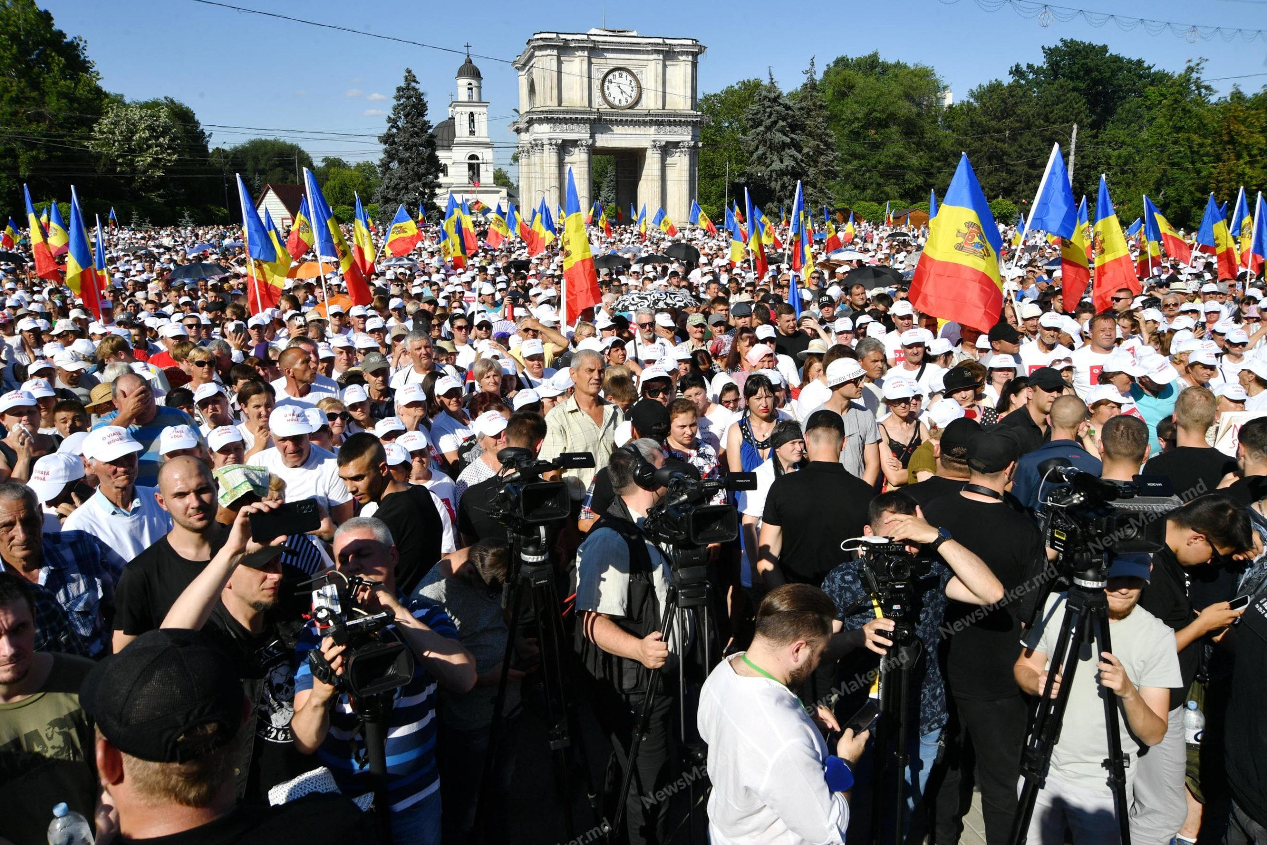 Эксперты о ситуации в Молдове: возможны массовые протесты и досрочные выборы