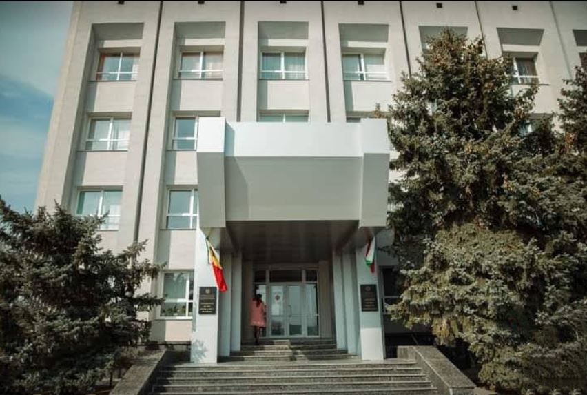 В Тараклийский университет на первом этапе поступили только 15 студентов