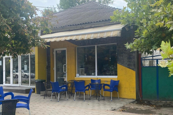 В Басарабяске в кафе подрались примар и представитель районного совета. Идет следствие