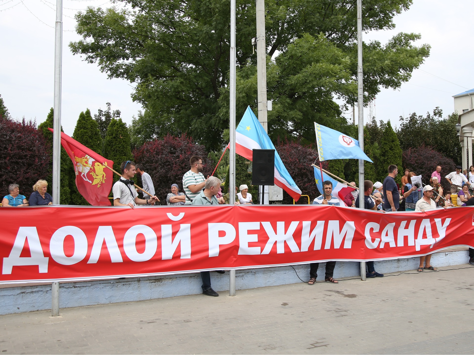 Константинов о протестах в Гагаузии: «на митинге вопросы мы решать не будем»