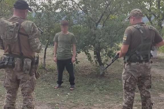 Купался в Днестре и оказался в Украине. Молдаванину запретили въезд в соседнюю страну