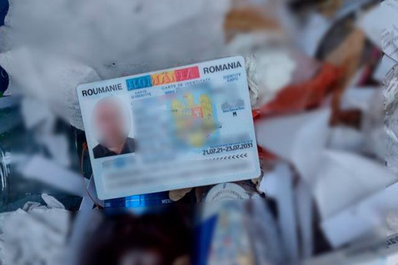 На таможне в Кагуле мужчина выбросил в мусор фальшивое удостоверение