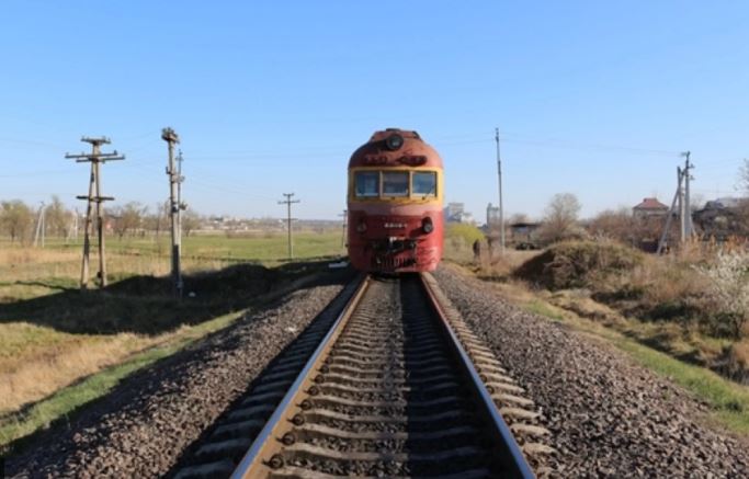 В Тараклии поезд насмерть сбил 35-летнего мужчину