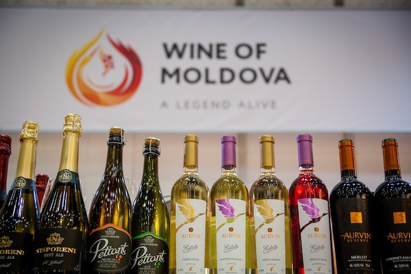 В России на 60% сократилось потребление вина из Молдовы