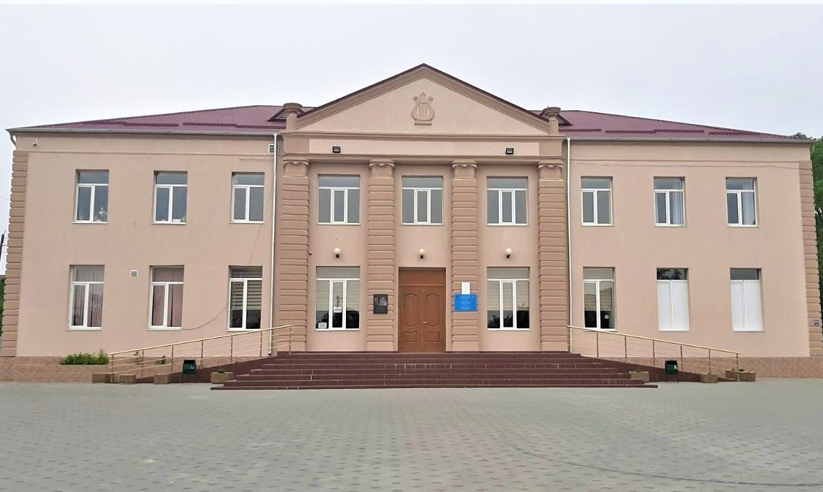 «Просим депутатов воздержаться от дезинформации». В управлении строительства назвали суммы, вложенные в ремонт ДК