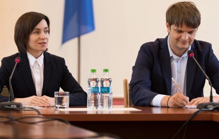 Откуда у Спыну 40 млн долларов на счетах? Отвечает Майя Санду