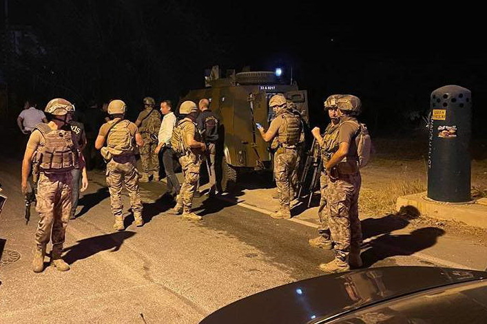 Террористы устроили взрыв в полицейском участке в Турции: есть раненные